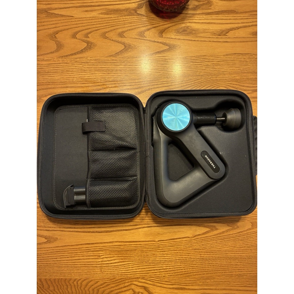 Theragun Pro G4 4TH Gen W/ Case 2 Batteries Works Missing Charger